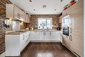 Lounge/kitchen/diner- click for photo gallery